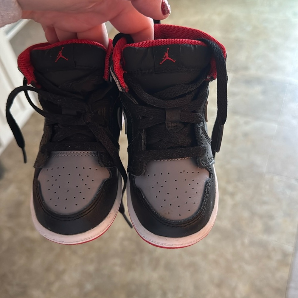 Nike Jordan 1 mid